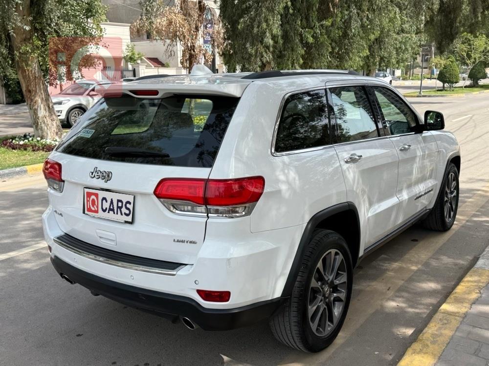 جيب جراند شيروكي